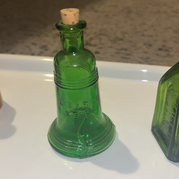 3 VNTG Mini Depression Era Glass Bottles - Picture 4 of 8